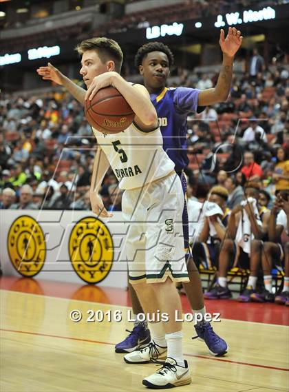 Thumbnail 3 in Lynwood vs. Santa Barbara (CIF SS 2A Final) photogallery.