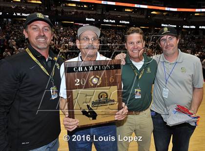 Thumbnail 2 in Lynwood vs. Santa Barbara (CIF SS 2A Final) photogallery.