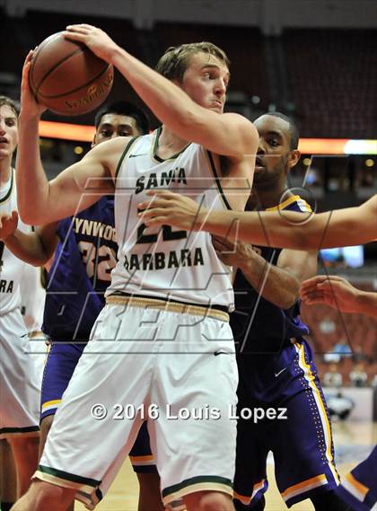 Thumbnail 2 in Lynwood vs. Santa Barbara (CIF SS 2A Final) photogallery.