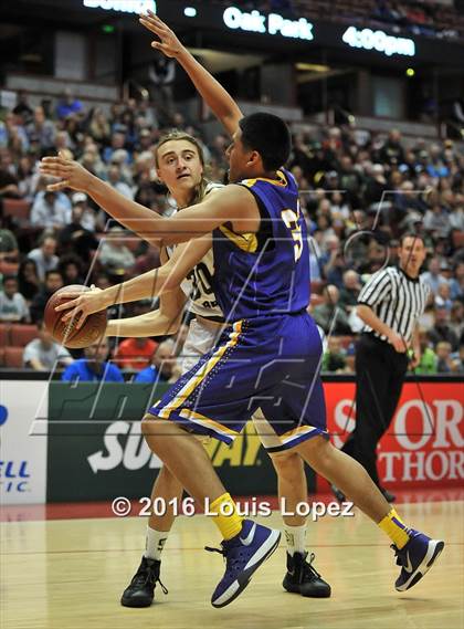 Thumbnail 2 in Lynwood vs. Santa Barbara (CIF SS 2A Final) photogallery.