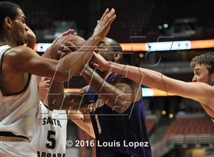 Thumbnail 3 in Lynwood vs. Santa Barbara (CIF SS 2A Final) photogallery.