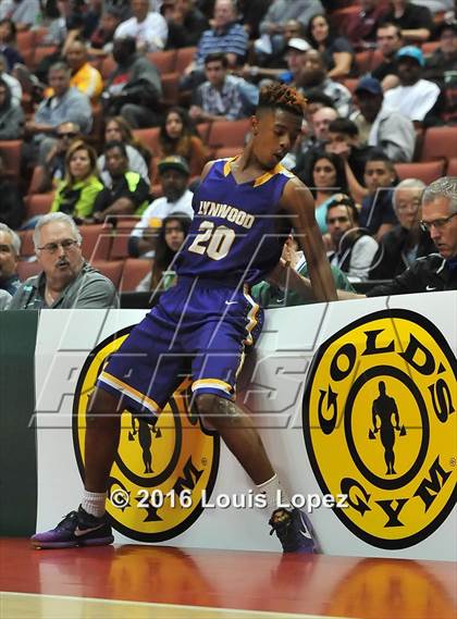 Thumbnail 2 in Lynwood vs. Santa Barbara (CIF SS 2A Final) photogallery.