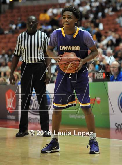 Thumbnail 1 in Lynwood vs. Santa Barbara (CIF SS 2A Final) photogallery.