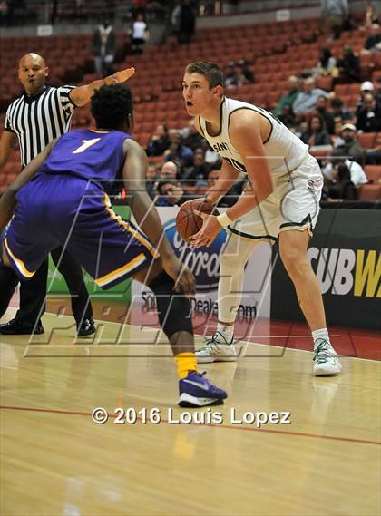 Thumbnail 2 in Lynwood vs. Santa Barbara (CIF SS 2A Final) photogallery.