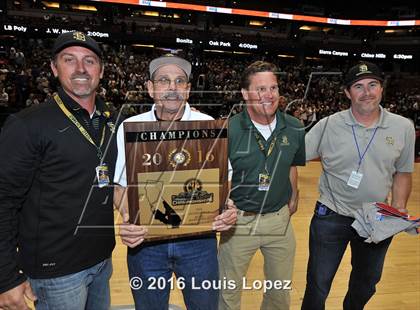 Thumbnail 3 in Lynwood vs. Santa Barbara (CIF SS 2A Final) photogallery.