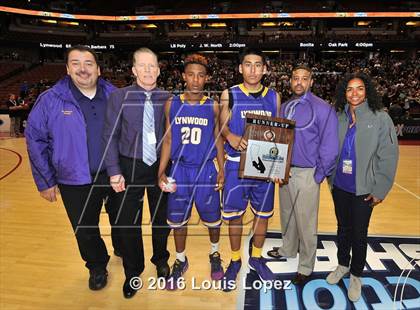 Thumbnail 3 in Lynwood vs. Santa Barbara (CIF SS 2A Final) photogallery.