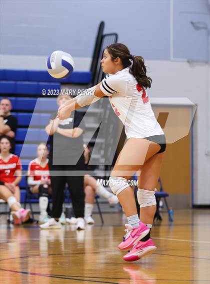 Thumbnail 1 in Neshannock @ Ellwood City photogallery.