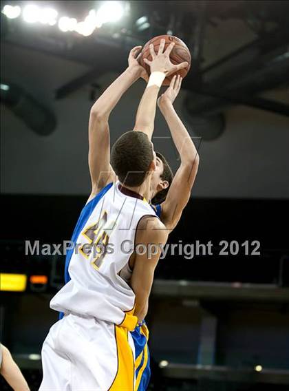 Thumbnail 3 in Cooper vs. Newport Central Catholic (Regional Playoff) photogallery.