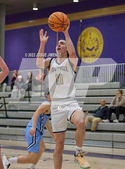 Thumbnail 1 in Foothill vs. Bellarmine College Prep (Torrey Pines Holiday Classic) photogallery.