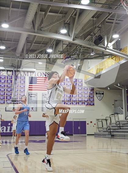 Thumbnail 2 in Foothill vs. Bellarmine College Prep (Torrey Pines Holiday Classic) photogallery.