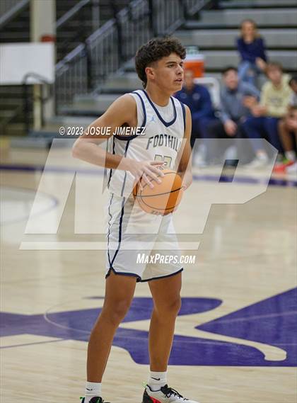 Thumbnail 2 in Foothill vs. Bellarmine College Prep (Torrey Pines Holiday Classic) photogallery.