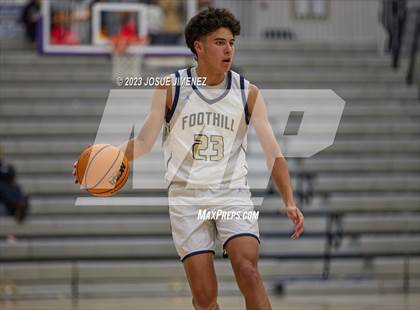 Thumbnail 3 in Foothill vs. Bellarmine College Prep (Torrey Pines Holiday Classic) photogallery.