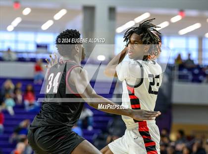Thumbnail 2 in Long Island Lutheran vs. Don Bosco Prep (City of Palms Classic) photogallery.
