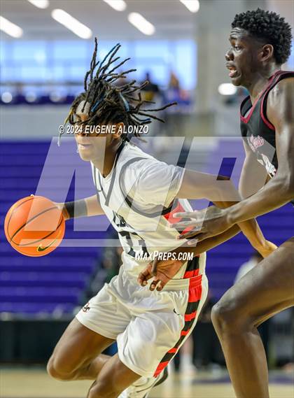 Thumbnail 1 in Long Island Lutheran vs. Don Bosco Prep (City of Palms Classic) photogallery.