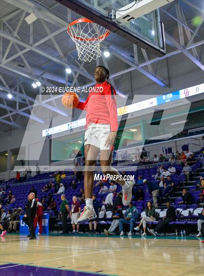 Thumbnail 2 in Long Island Lutheran vs. Don Bosco Prep (City of Palms Classic) photogallery.