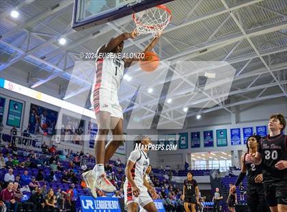 Thumbnail 2 in Long Island Lutheran vs. Don Bosco Prep (City of Palms Classic) photogallery.