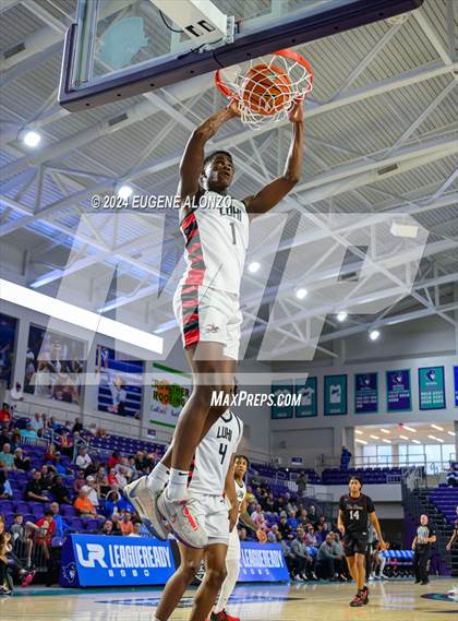 Thumbnail 2 in Long Island Lutheran vs. Don Bosco Prep (City of Palms Classic) photogallery.