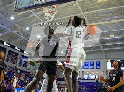 Thumbnail 2 in Long Island Lutheran vs. Don Bosco Prep (City of Palms Classic) photogallery.