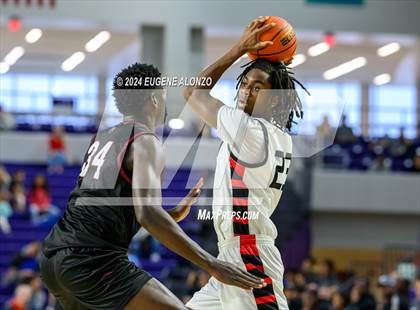 Thumbnail 1 in Long Island Lutheran vs. Don Bosco Prep (City of Palms Classic) photogallery.
