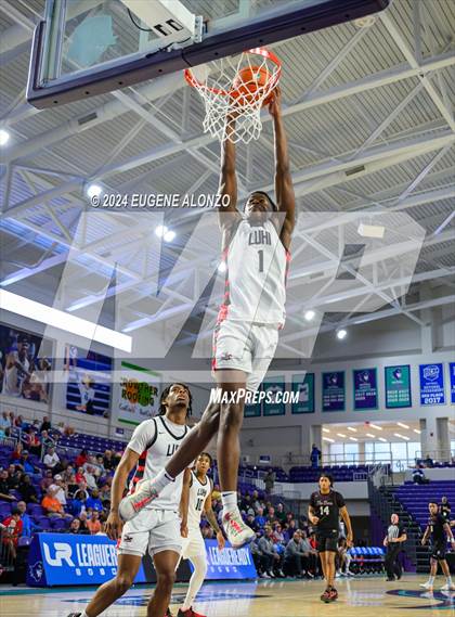Thumbnail 2 in Long Island Lutheran vs. Don Bosco Prep (City of Palms Classic) photogallery.