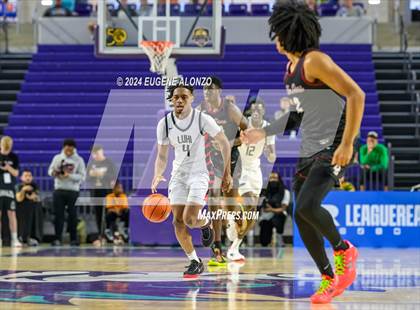 Thumbnail 2 in Long Island Lutheran vs. Don Bosco Prep (City of Palms Classic) photogallery.