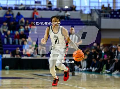 Thumbnail 3 in Long Island Lutheran vs. Don Bosco Prep (City of Palms Classic) photogallery.