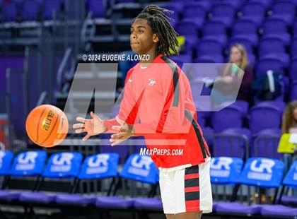 Thumbnail 2 in Long Island Lutheran vs. Don Bosco Prep (City of Palms Classic) photogallery.
