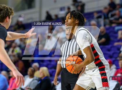 Thumbnail 2 in Long Island Lutheran vs. Don Bosco Prep (City of Palms Classic) photogallery.