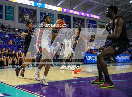 Thumbnail 2 in Long Island Lutheran vs. Don Bosco Prep (City of Palms Classic) photogallery.