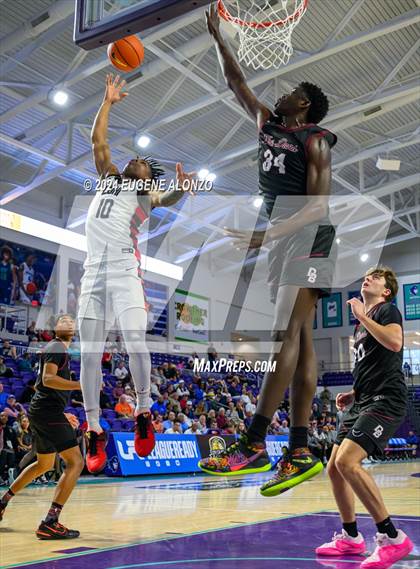 Thumbnail 3 in Long Island Lutheran vs. Don Bosco Prep (City of Palms Classic) photogallery.