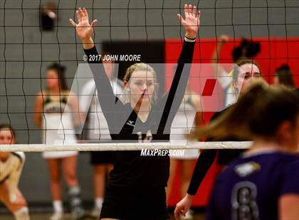 Thumbnail 1 in Amarillo vs. Canyon (UIL 5A District Quarterfinal) photogallery.