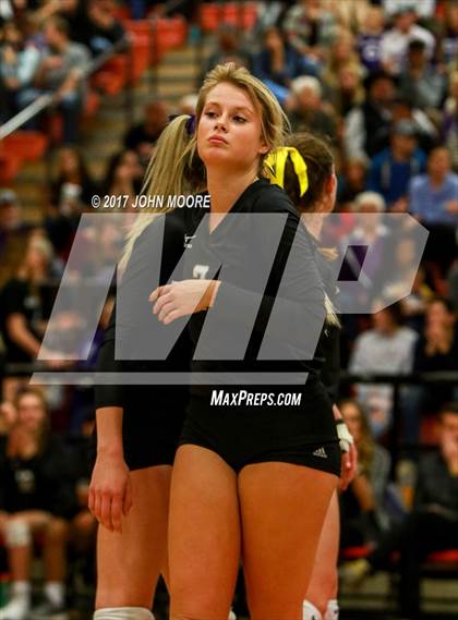 Thumbnail 2 in Amarillo vs. Canyon (UIL 5A District Quarterfinal) photogallery.