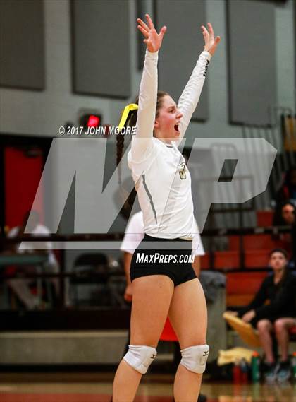 Thumbnail 3 in Amarillo vs. Canyon (UIL 5A District Quarterfinal) photogallery.