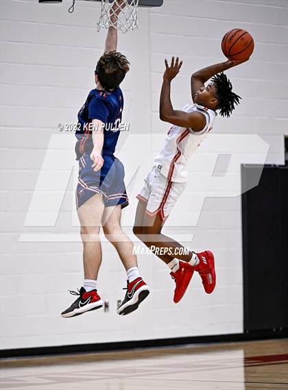 Thumbnail 3 in Gainesville vs. Liberty photogallery.