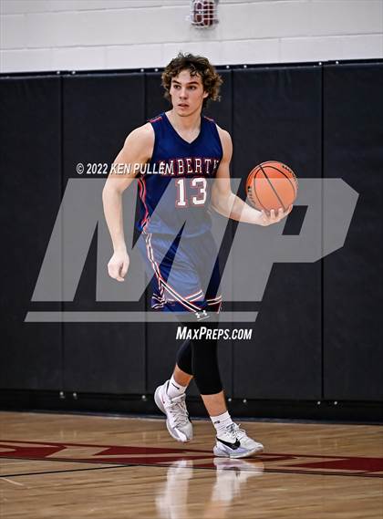 Thumbnail 2 in Gainesville vs. Liberty photogallery.