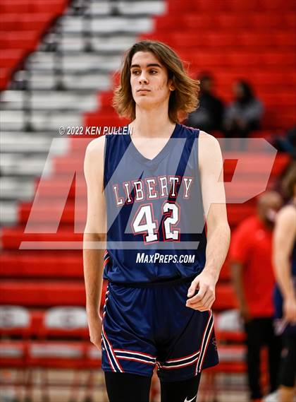 Thumbnail 1 in Gainesville vs. Liberty photogallery.