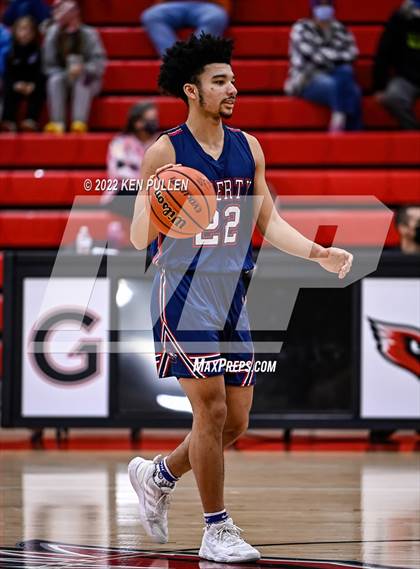 Thumbnail 3 in Gainesville vs. Liberty photogallery.