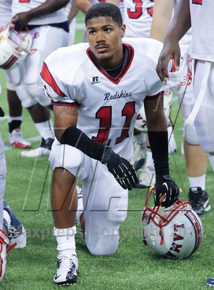 Thumbnail 2 in Lamar vs. Fort Bend Travis (UIL 5A Division 1 Regional Playoff) photogallery.