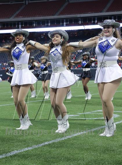 Thumbnail 2 in Lamar vs. Fort Bend Travis (UIL 5A Division 1 Regional Playoff) photogallery.