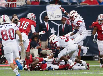 Thumbnail 1 in Lamar vs. Fort Bend Travis (UIL 5A Division 1 Regional Playoff) photogallery.