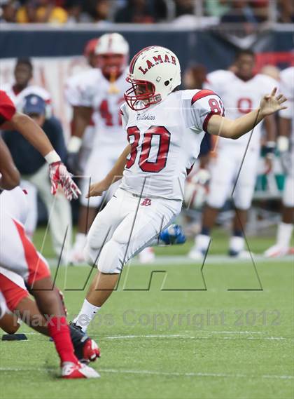 Thumbnail 3 in Lamar vs. Fort Bend Travis (UIL 5A Division 1 Regional Playoff) photogallery.