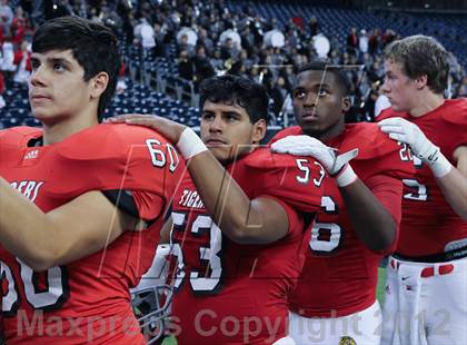 Thumbnail 3 in Lamar vs. Fort Bend Travis (UIL 5A Division 1 Regional Playoff) photogallery.