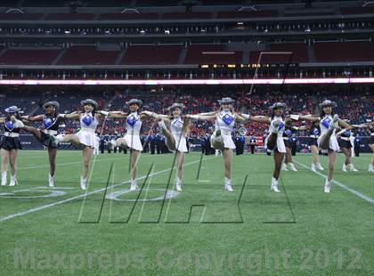 Thumbnail 3 in Lamar vs. Fort Bend Travis (UIL 5A Division 1 Regional Playoff) photogallery.