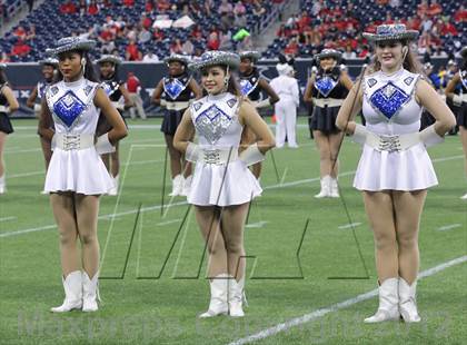 Thumbnail 3 in Lamar vs. Fort Bend Travis (UIL 5A Division 1 Regional Playoff) photogallery.