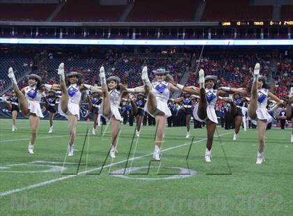 Thumbnail 2 in Lamar vs. Fort Bend Travis (UIL 5A Division 1 Regional Playoff) photogallery.