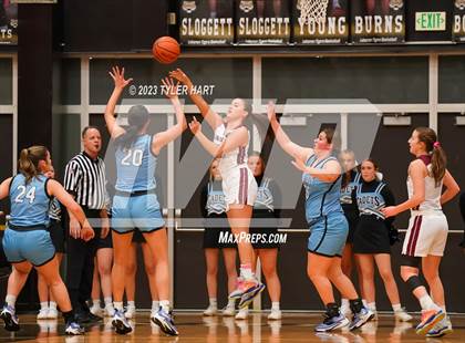 Thumbnail 3 in Cascade vs. Danville (IHSAA 3A Sectional Championship) photogallery.