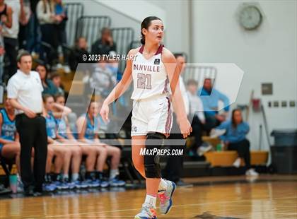 Thumbnail 2 in Cascade vs. Danville (IHSAA 3A Sectional Championship) photogallery.
