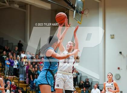 Thumbnail 3 in Cascade vs. Danville (IHSAA 3A Sectional Championship) photogallery.