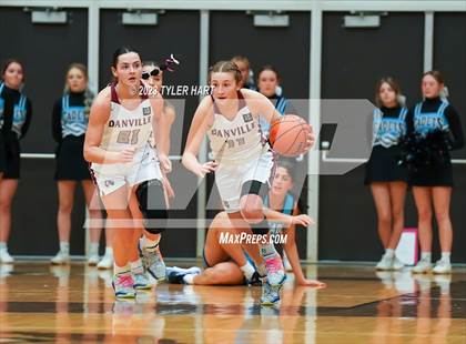 Thumbnail 3 in Cascade vs. Danville (IHSAA 3A Sectional Championship) photogallery.