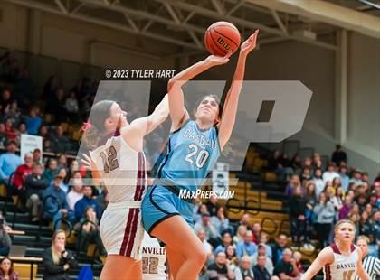 Thumbnail 3 in Cascade vs. Danville (IHSAA 3A Sectional Championship) photogallery.